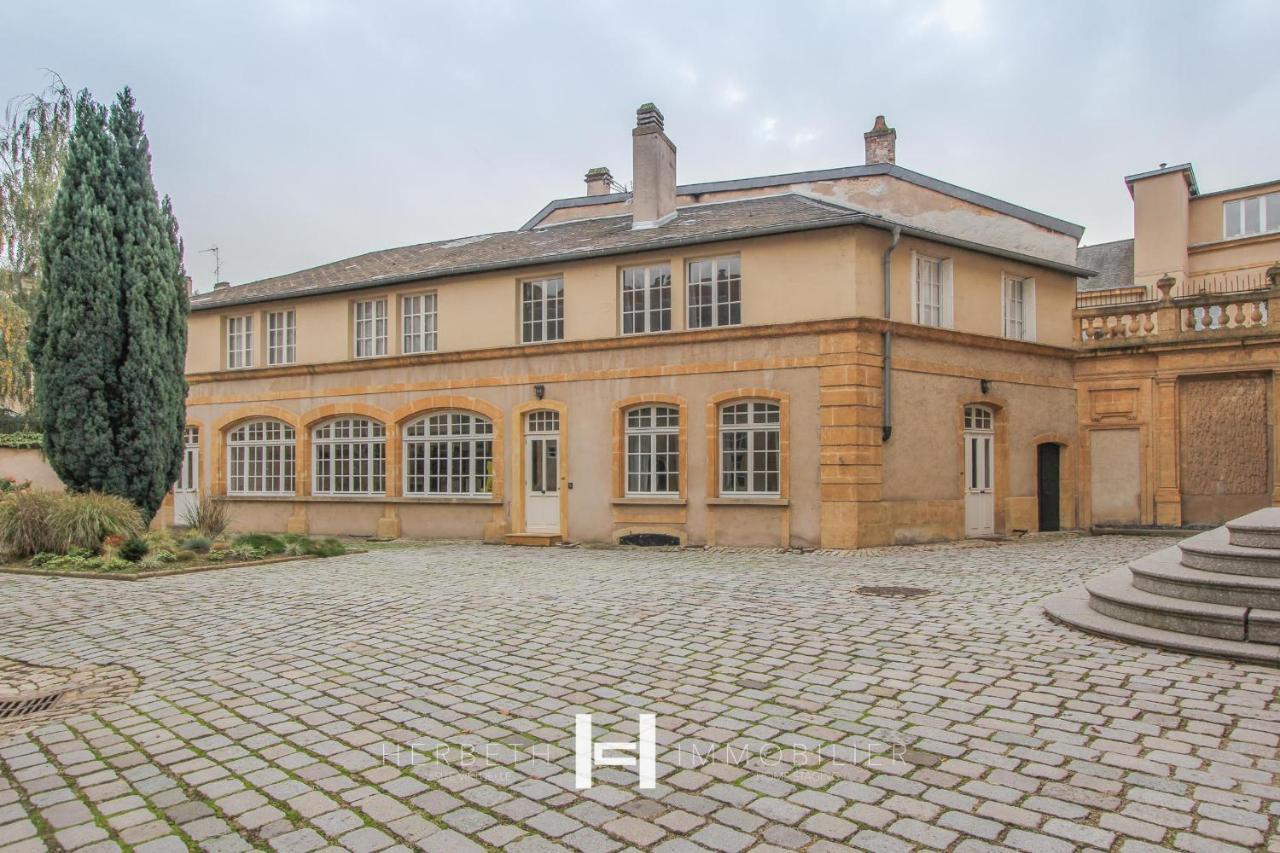 H-Bnb - Les Meubles Du 1 Bed and Breakfast Metz Exteriör bild